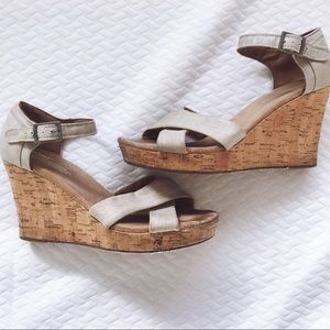 TOMS || Wedges